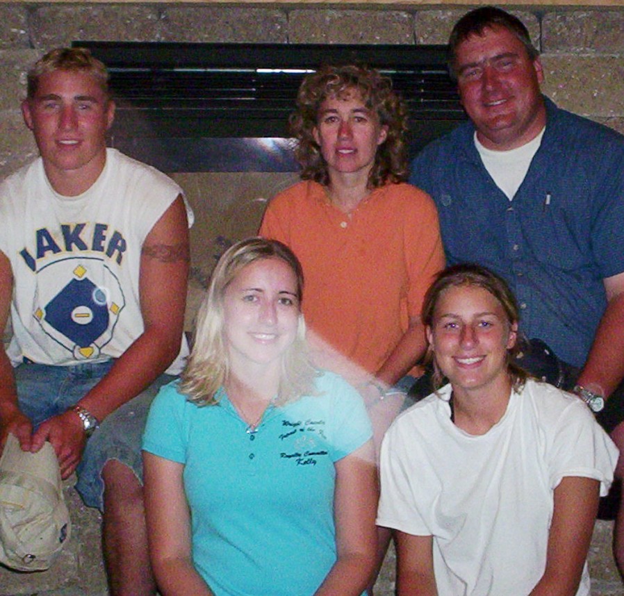 thefam.jpg